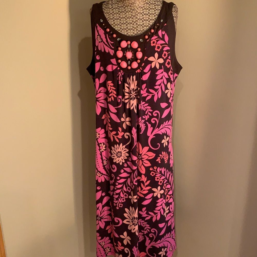 Dress - Picture 1 of 11